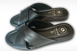 Önü Açık Deri Terlik